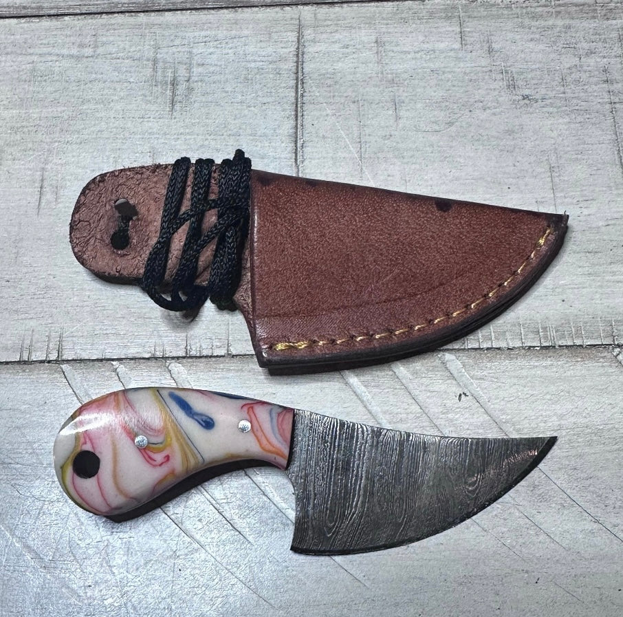 Demascus Steel Fixed Blade Neck Knife w/Leather Sheath